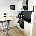 Goldstadt Moto Loft - Urban Am Schloessle Pforzheim