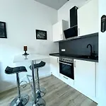 Apartman Goldstadt Moto Loft - Urban Am Schloessle