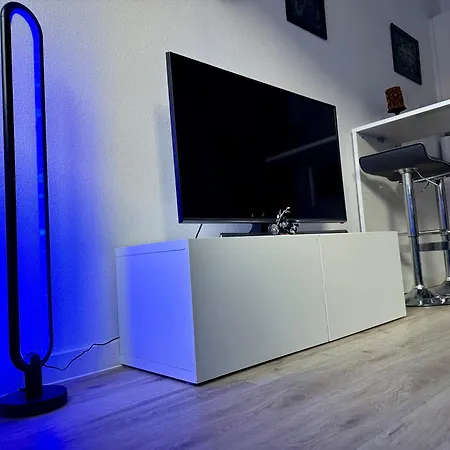 Goldstadt Moto Loft - Urban Am Schloessle