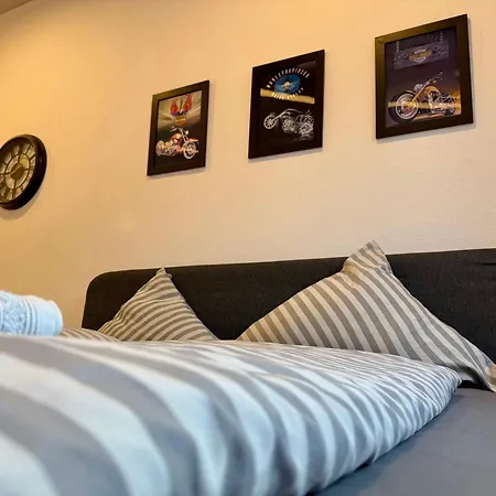 Goldstadt Moto Loft - Urban Am Schloessle Apartmán Pforzheim