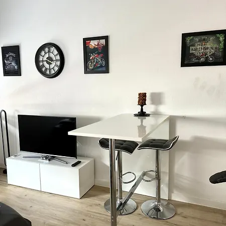 Goldstadt Moto Loft - Urban Am Schloessle Daire *