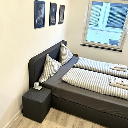 Goldstadt Moto Loft - Urban Am Schloessle *