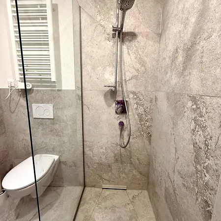 Goldstadt Moto Loft - Urban Am Schloessle *