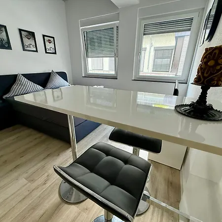 Apartmán Goldstadt Moto Loft - Urban Am Schloessle Pforzheim