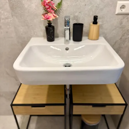 Goldstadt Moto Loft - Urban Am Schloessle Apartmán *